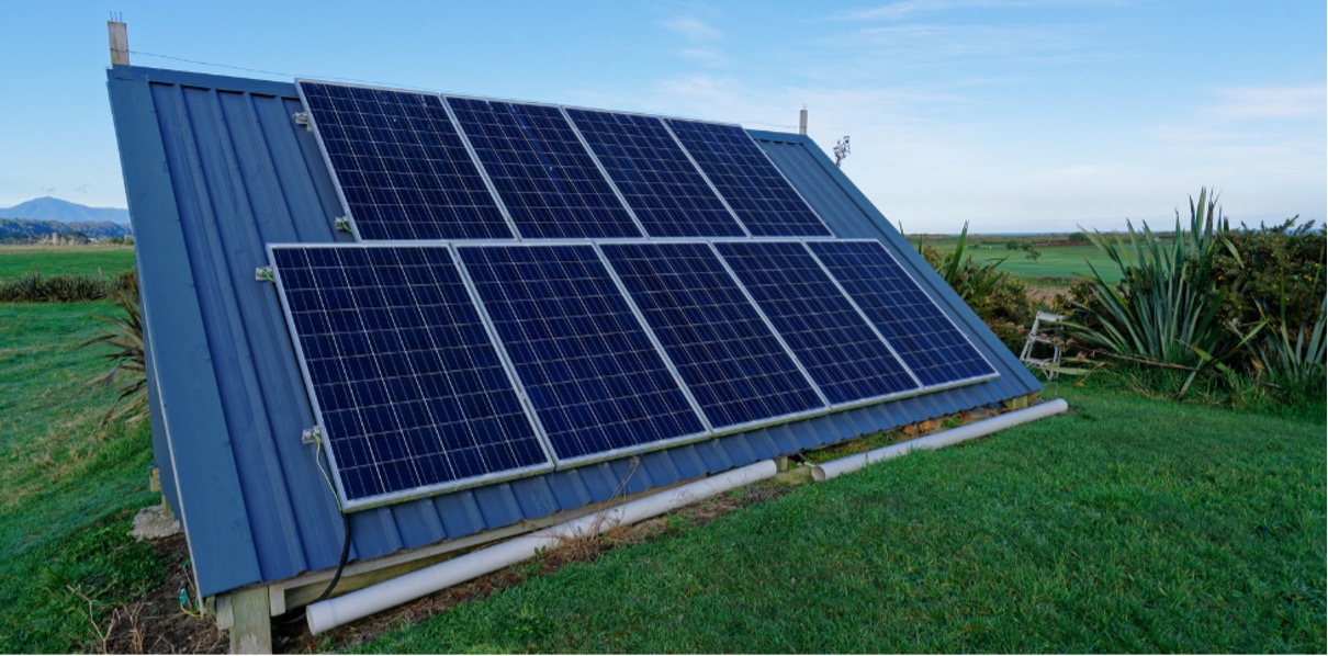 Comparing DIY and professional off-grid solar installation